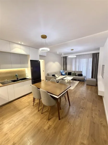 Tirane, jepet me qera apartament 2+1+Ballkon Kati 4, 110 m² 1.000 € (rruga e elbasanit)
