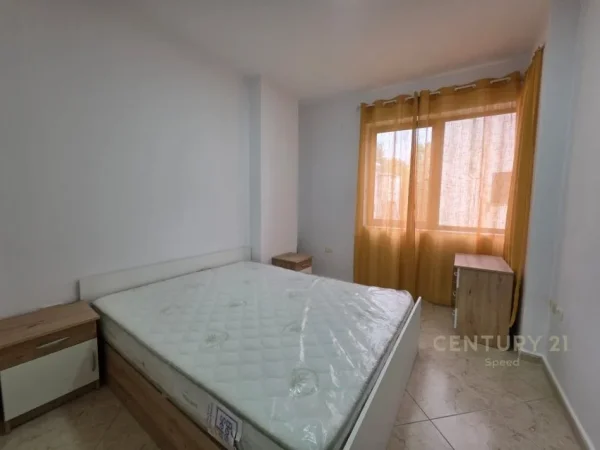 Tirane, jepet me qera apartament 1+1 Kati 3, 80 m² 501 € (Rruga e elbasanit)