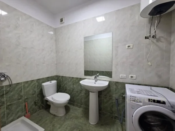 Tirane, jepet me qera apartament 1+1 Kati 3, 80 m² 501 € (Rruga e elbasanit)