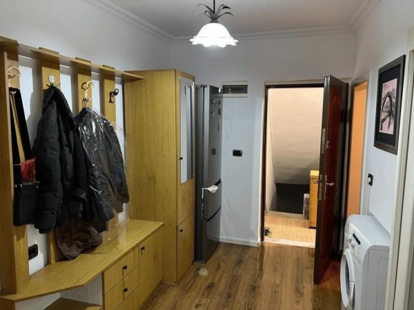 Tirane, jepet me qera apartament 2+1+Ballkon Kati 5, 85 m² 520 € (MARAGARITA TUTULANI)