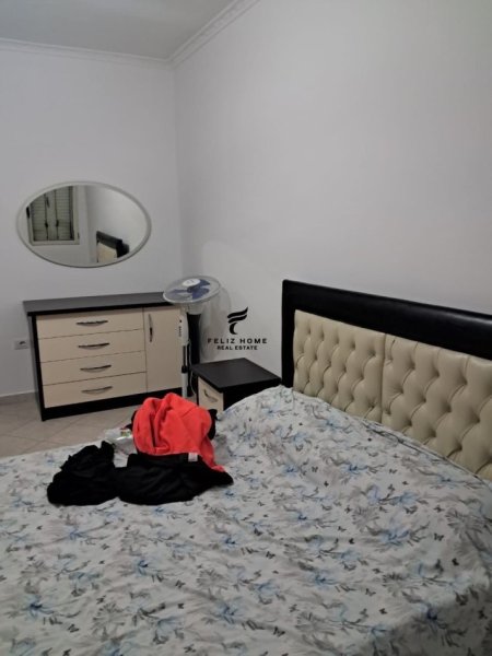 Tirane, jepet me qera apartament 2+1+Ballkon Kati 5, 87 m² 450 € (ASTIR)