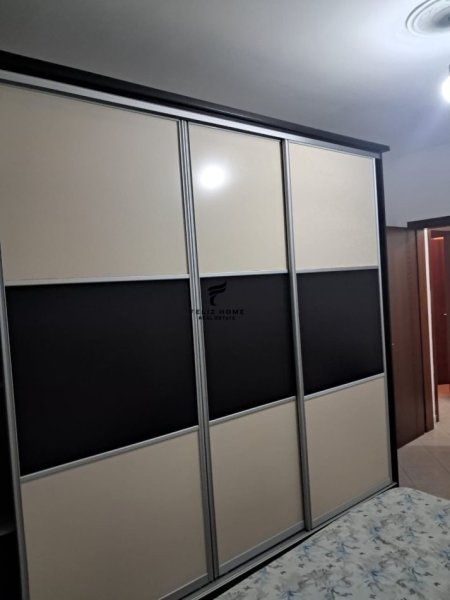 Tirane, jepet me qera apartament 2+1+Ballkon Kati 5, 87 m² 450 € (ASTIR)