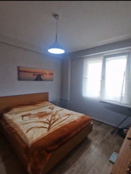 Tirane, jepet me qera apartament 1+1+Ballkon Kati 6, 78 m² 500 € (fusha e aviaciont)