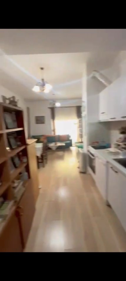 Tirane, shitet apartament 2+1+Ballkon Kati 2, 82 m² 126.000 € (Rruga Pasho Hysa, Ali Dem)