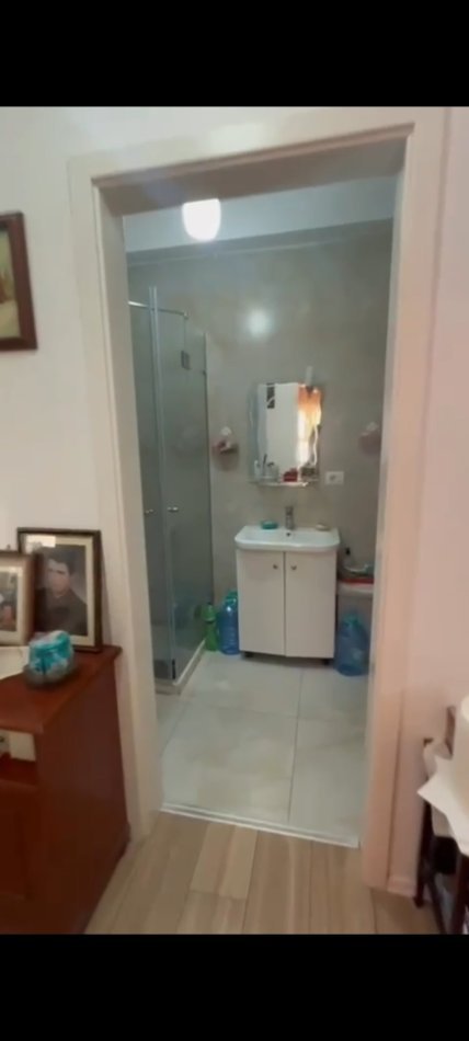 Tirane, shitet apartament 2+1+Ballkon Kati 2, 82 m² 126.000 € (Rruga Pasho Hysa, Ali Dem)