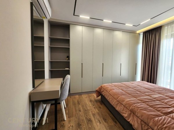 Tirane, jepet me qera apartament Kati 6, 950 € (Rruga e Elbasanit)