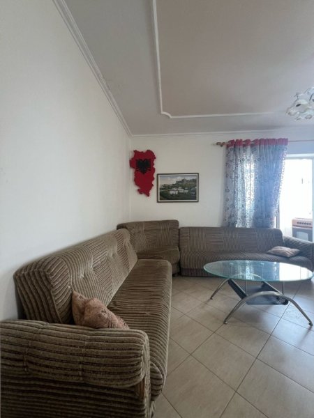 Tirane, jepet me qera apartament 2+1 Kati 6, 60 m² 550 € (pazari i ri)