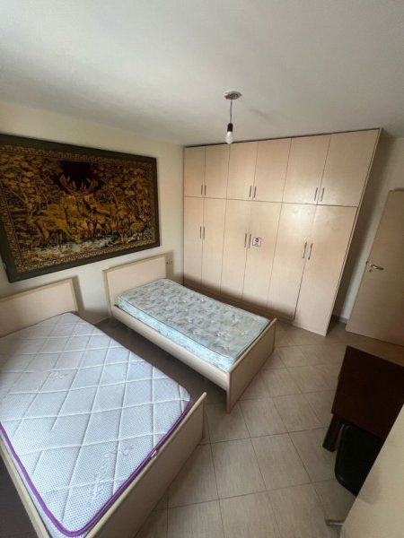 Tirane, jepet me qera apartament 2+1 Kati 6, 60 m² 550 € (pazari i ri)