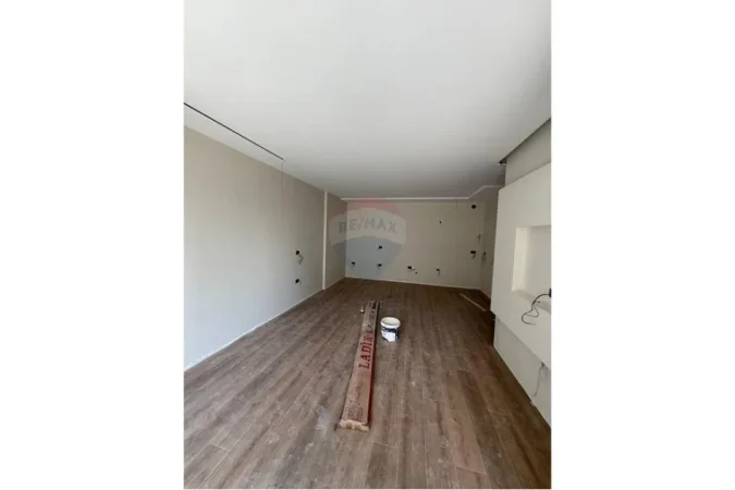 Tirane, shitet apartament 1+1 Kati 4, 70 m² 141.200 € (Don bosko)