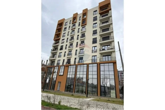 Tirane, shitet apartament 2+1 , 95 m² 136.000 € (Ish fusha e aviacionit)