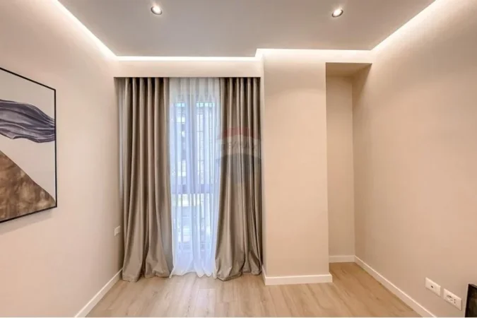 Tirane, shitet apartament 2+1 , 106 m² 275.000 € (Pazari i ri)