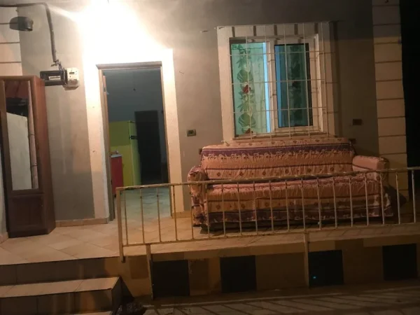 Jepet me qera shtepi 1+1+Ballkon 251 € (Rrua ram sadrija)