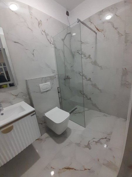 Tirane, jepet me qera Vile 1+1+Ballkon Kati 1, 70 m² 350 € (Rruga 5 Maj)