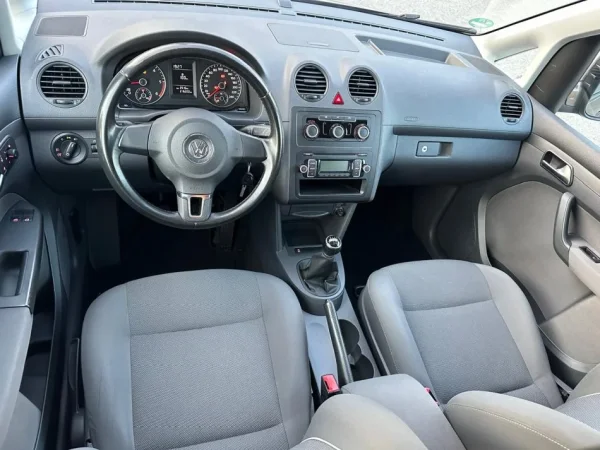 Tirane, shes makine Volkswagen Caddy Life 1.6 Diesel Viti 2012 Nafte, kafe manuale Klima 215.000 km