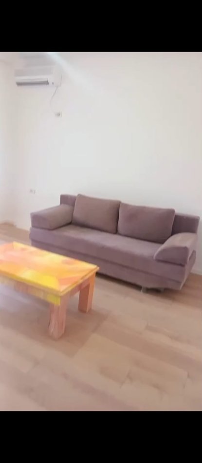 Tirane, jepet me qera 1+1+Ballkon Kati 4, 450 € (Rruga Federik Shiroka/21 Dhjetori/Pranë Market Joena)