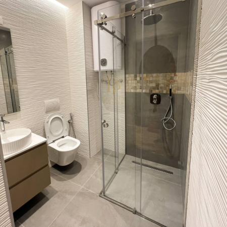 Tirane, jepet me qera apartament 3+1+Ballkon Kati 6, 124 m² 2.500 € (Liqeni Artificial)