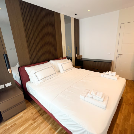 Tirane, jepet me qera apartament 3+1+Ballkon Kati 6, 124 m² 2.500 € (Liqeni Artificial)