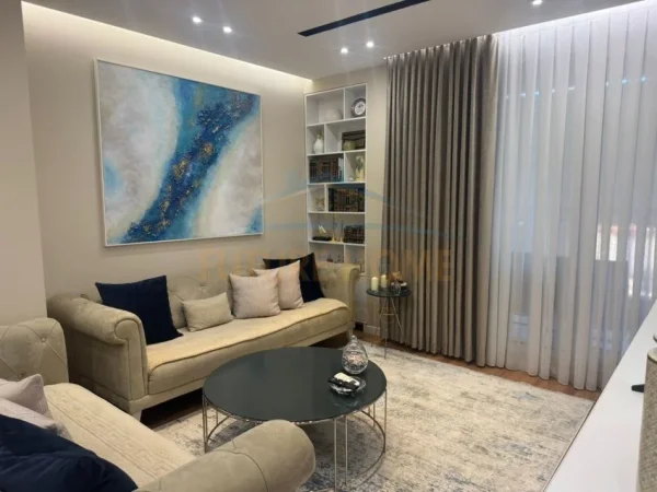 Tirane, shitet apartament 3+1 Kati 4, 118 m² 290.000 € (Kompleksi Turdiu)