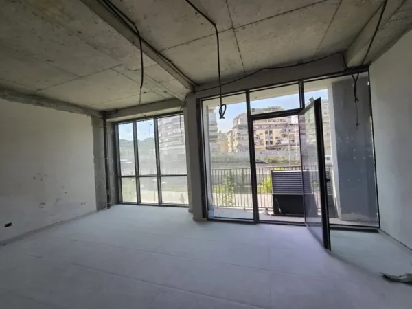 Tirane, jepet me qera , 1.100 € (LakeView Residence)