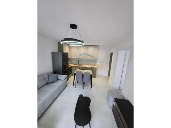 Tirane, jepet me qera apartament 1+1 Kati 5, 45 m² 600 € (Myslym Shyri, Tiranë.)