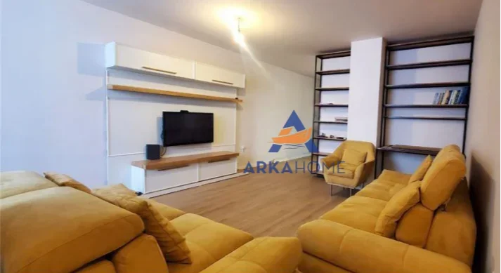 Tirane, shitet apartament 2+1+Ballkon Kati 1, 120 m² 250.000 € (Bulevardi Zogu i Pare)