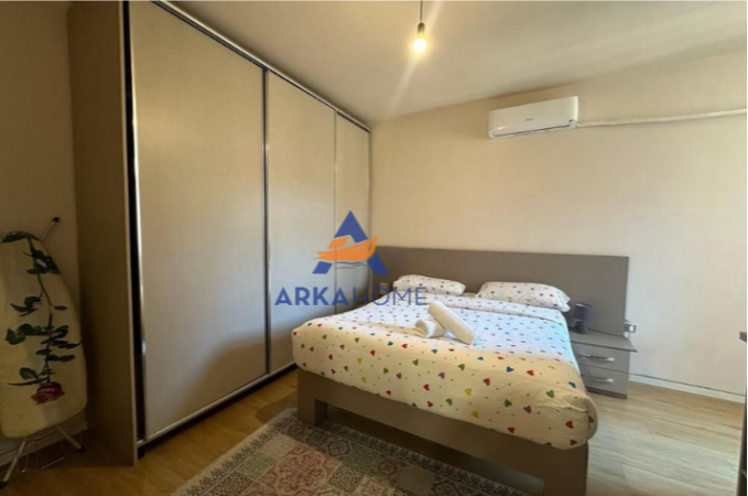 Tirane, shitet apartament 2+1+Ballkon Kati 1, 120 m² 250.000 € (Bulevardi Zogu i Pare)