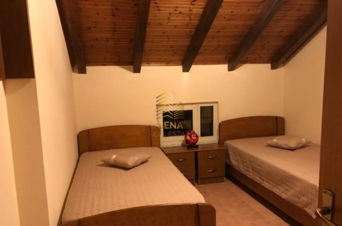 Tirane, jepet me qera Vile 3+1+Ballkon Kati 3, 120 m² 550 € (Rruga Arkitekt Sinani)