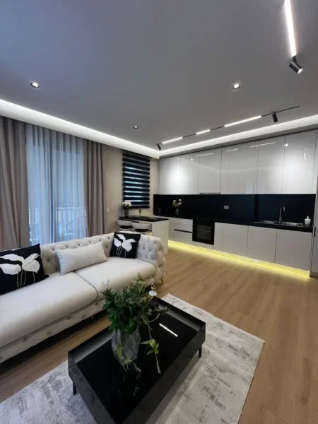 Tirane, shitet apartament 2+1+Ballkon , 107 m² 305.000 € (pazari i ri)