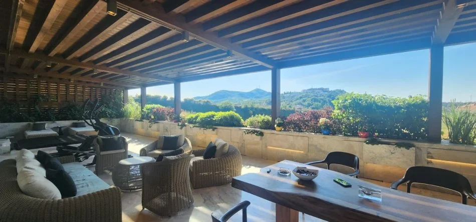 Tirane, shitet apartament 3+1+Aneks+Ballkon , 340 m² (prane Teg)