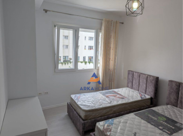 Tirane, jepet me qera apartament 2+1+Ballkon Kati 2, 96 m² 650 € (River Residence Unaza e Re)