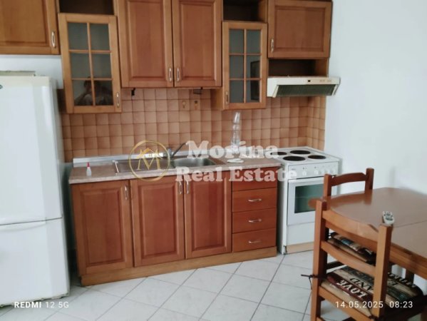 Tirane, jepet me qera apartament 2+1 Kati 2, 85 m² 700 € (Brryli- perballe Maternitetit te Ri)