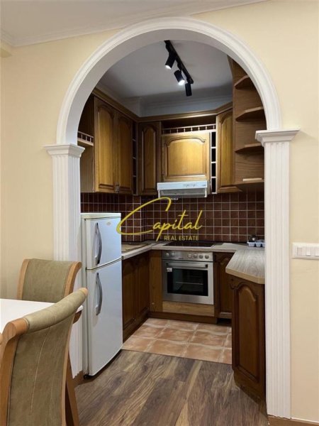 Tirane, jepet me qera apartament 1+1 Kati 1, 68 m² 570 € (PAZARI I RI)
