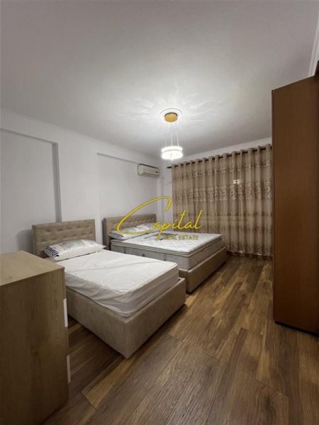 Tirane, jepet me qera apartament 1+1 Kati 1, 68 m² 570 € (PAZARI I RI)
