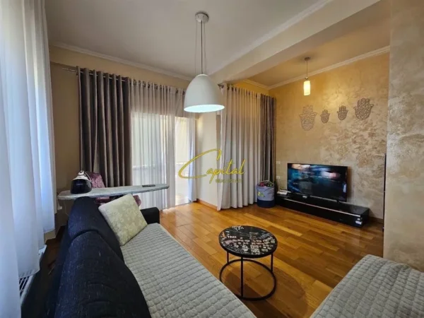 Tirane, shitet apartament 2+1 Kati 2, 115 m² 295.000 € (LIQENI I THATE)