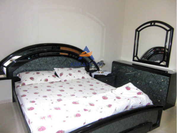 Tirane, jepet me qera apartament 1+1+Ballkon Kati 5, 75 m² 500 € (TE STACIONI I TRENIT)