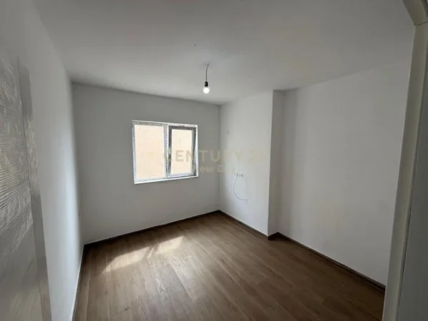 Durres, shitet apartament 1+1 Kati 10, 60 m² 65.000 € (Spitall)