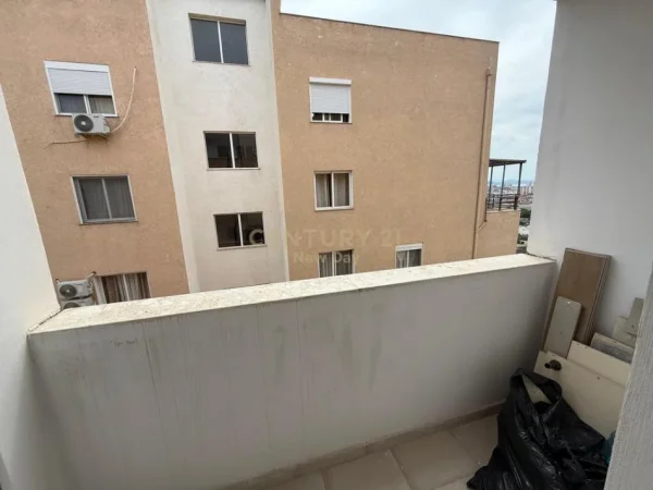 Durres, shitet apartament 1+1 Kati 10, 60 m² 65.000 € (Spitall)