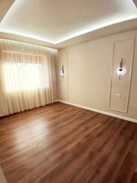 Kavaje, shitet apartament 2+1+Ballkon Kati 3, 80 m² 58.900 € (Shetitorja Indrit Cara,Kavaje)