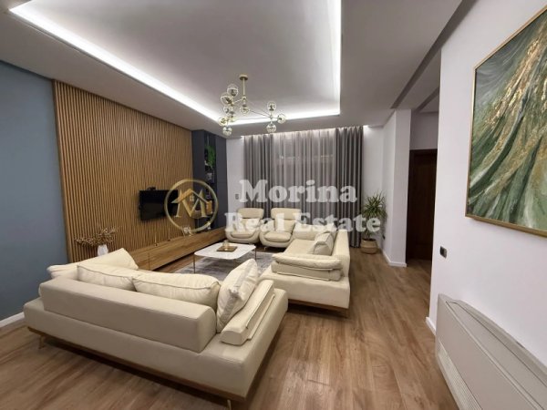 Tirane, jepet me qera apartament 3+1 Kati 1, 150 m² 1.000 € (Rruga Rrapo Hekali)