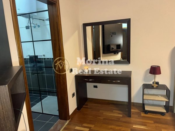 Tirane, jepet me qera apartament 3+1 Kati 1, 150 m² 1.000 € (Rruga Rrapo Hekali)