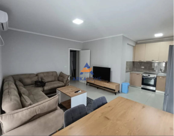 Tirane, jepet me qera apartament 2+1 Kati 5, 95 m² 700 € (ISH STACIONI TRENIT,RRUGA HAXHI HYSEN DALLIU)