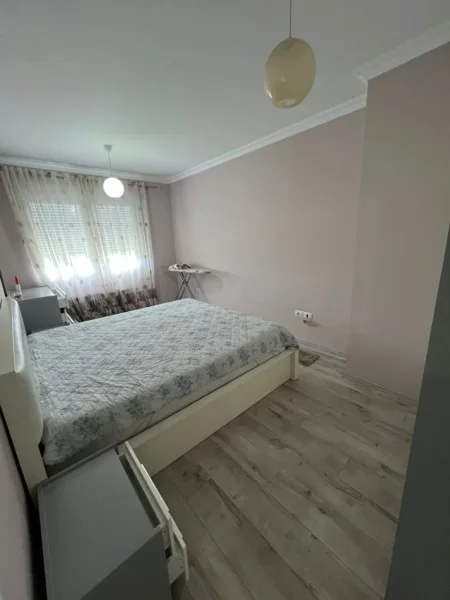 Tirane, jepet me qera apartament 2+1 Kati 8, 70 m² 500 € (bulevardi ri,kashar)