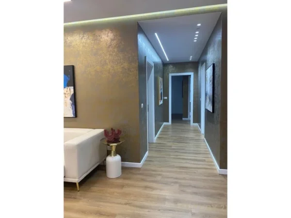 Tirane, shes apartament 2+1+Aneks+Ballkon Kati 6, 135 m² 265.000 € (KRISTAL CENTER)