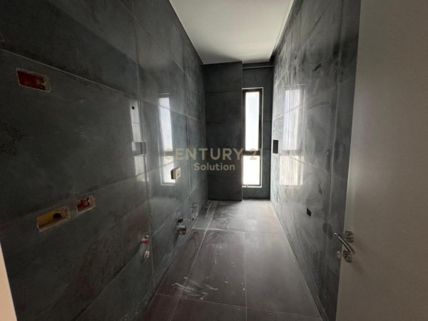 Tirane, shes apartament 2+1+Aneks+Ballkon Kati 4, 111 m² 297.000 € (Sq21)