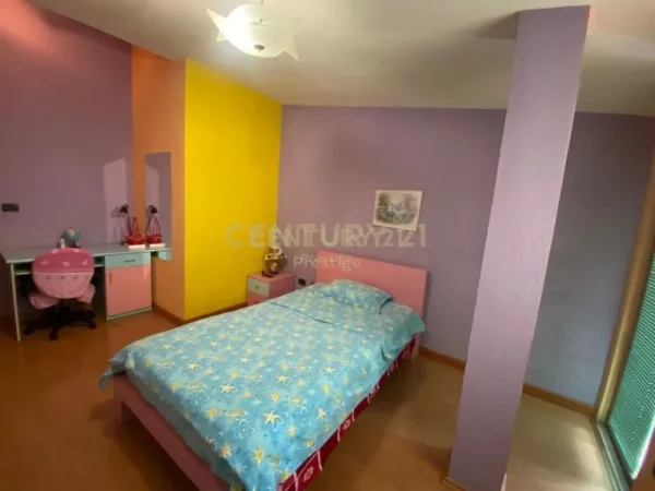 Tirane, shes Vile 3 Katshe Kati 3, 370 m² 850.000 € (Vilat Gjermane)