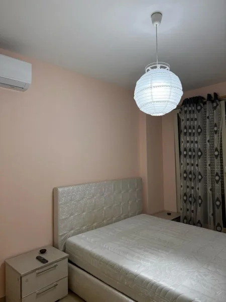 Shqiperi, jepet me qera apartament 2+1 Kati 2, 75 m² 700 € (LIQENI I THATE)