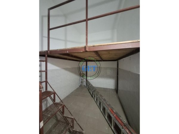 Durres, jepet me qera ambjent biznesi Kati 0, 46 m² 700 € 