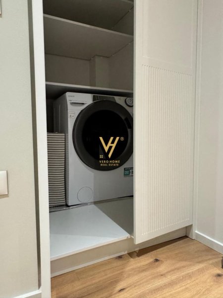 Tirane, jepet me qera apartament 2+1+Ballkon Kati 2, 66 m² 900 € (MYSLYM SHYRI)