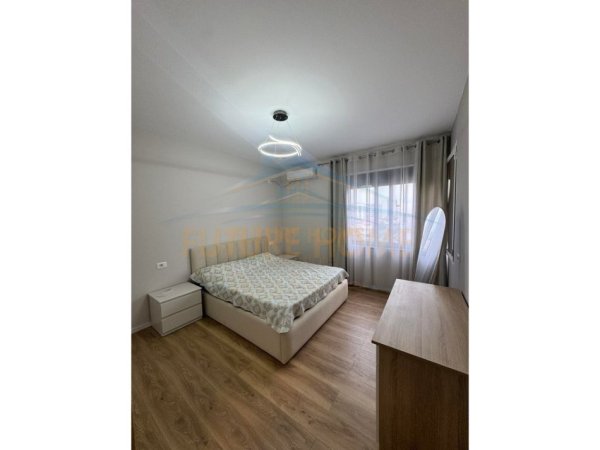 Tirane, shitet apartament 2+1+Ballkon Kati 3, 78 m² 200.000 € (Rruga e Kavajes)