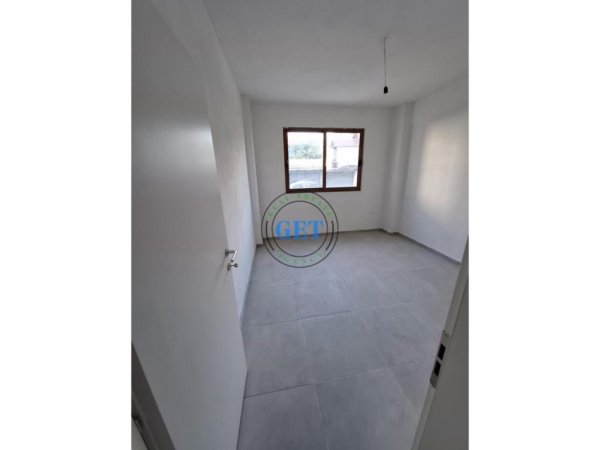Durres, jepet me qera apartament 3+1 Kati 1, 100 m² 250 € 